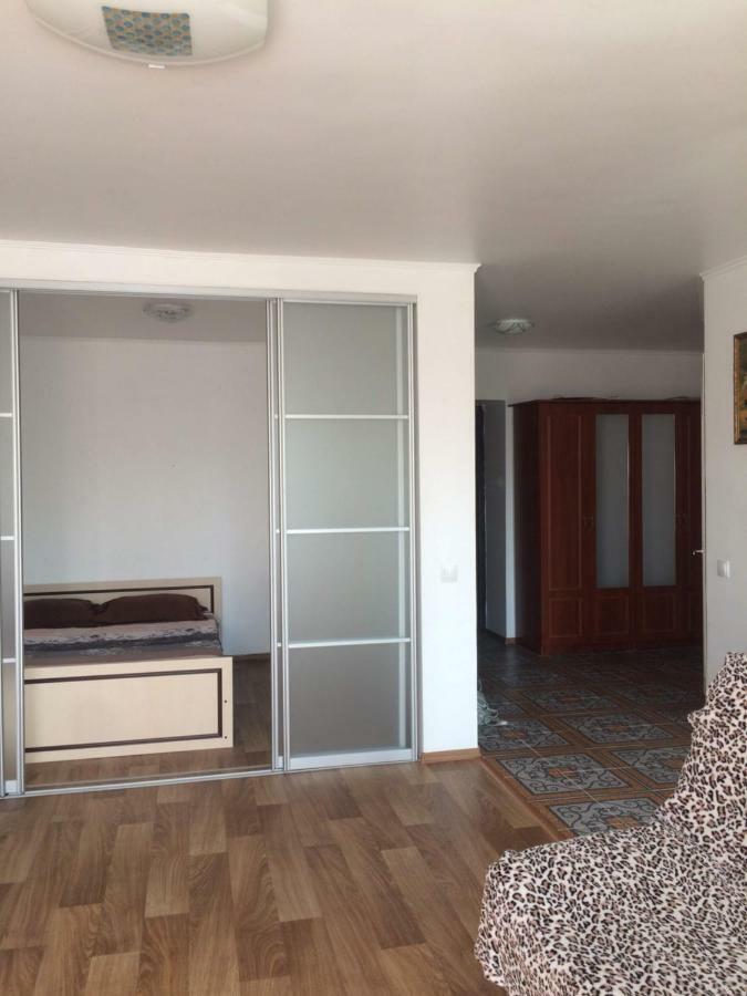 Studio Apartment In Center Poltava Exterior photo